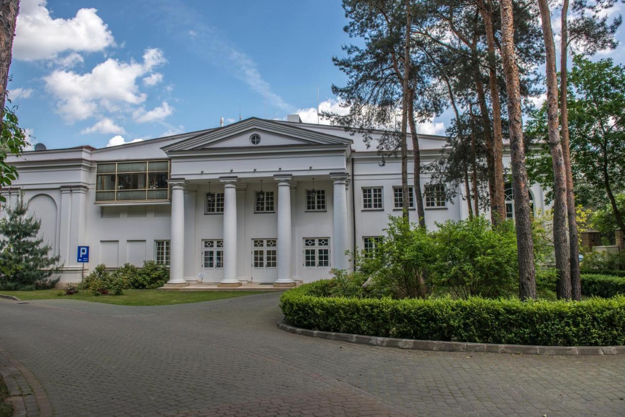 Hotel Klub Sosnowy Varšava Exteriér fotografie